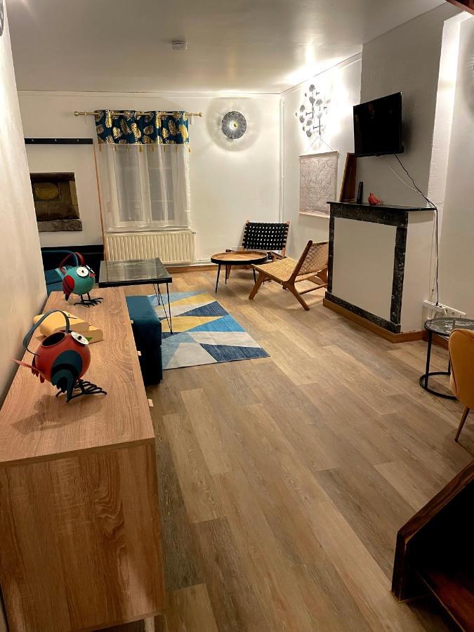 Triplex Plein Coeur Du Centre Historique Lägenhet Charleville-Mézières Exteriör bild