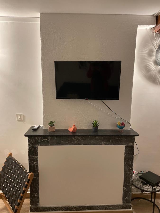 Triplex Plein Coeur Du Centre Historique Lägenhet Charleville-Mézières Exteriör bild